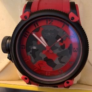 Invicta Watch Red Camo Russian Diver Model 11334 Left crown Needs new battery
